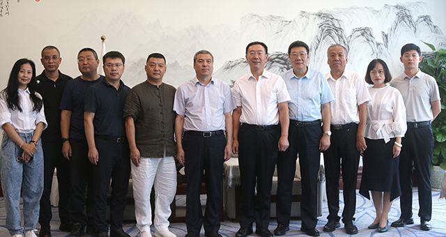黑龍江省五常市人民政府領(lǐng)導一行到訪集團考察交流